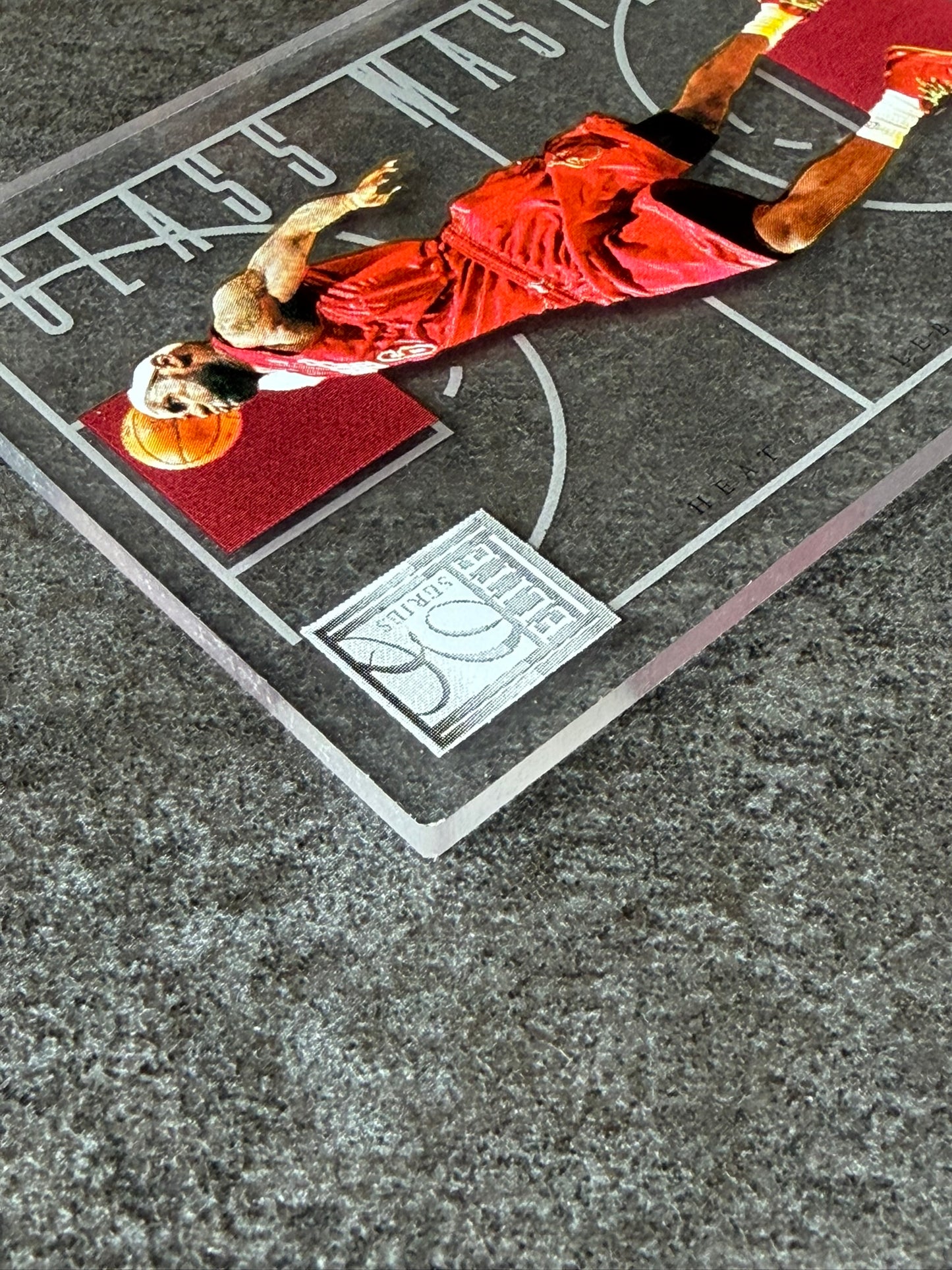 2012-13 Panini Elite Glass Masters LeBron James  #10