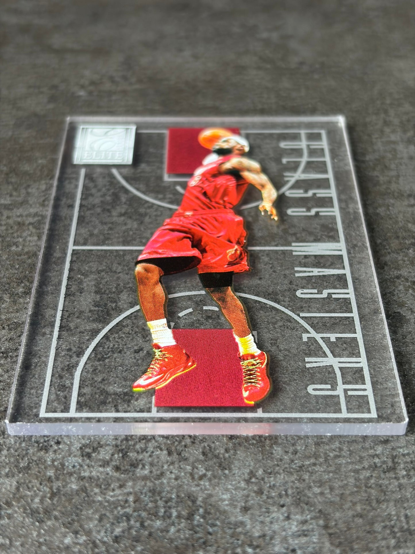 2012-13 Panini Elite Glass Masters LeBron James  #10