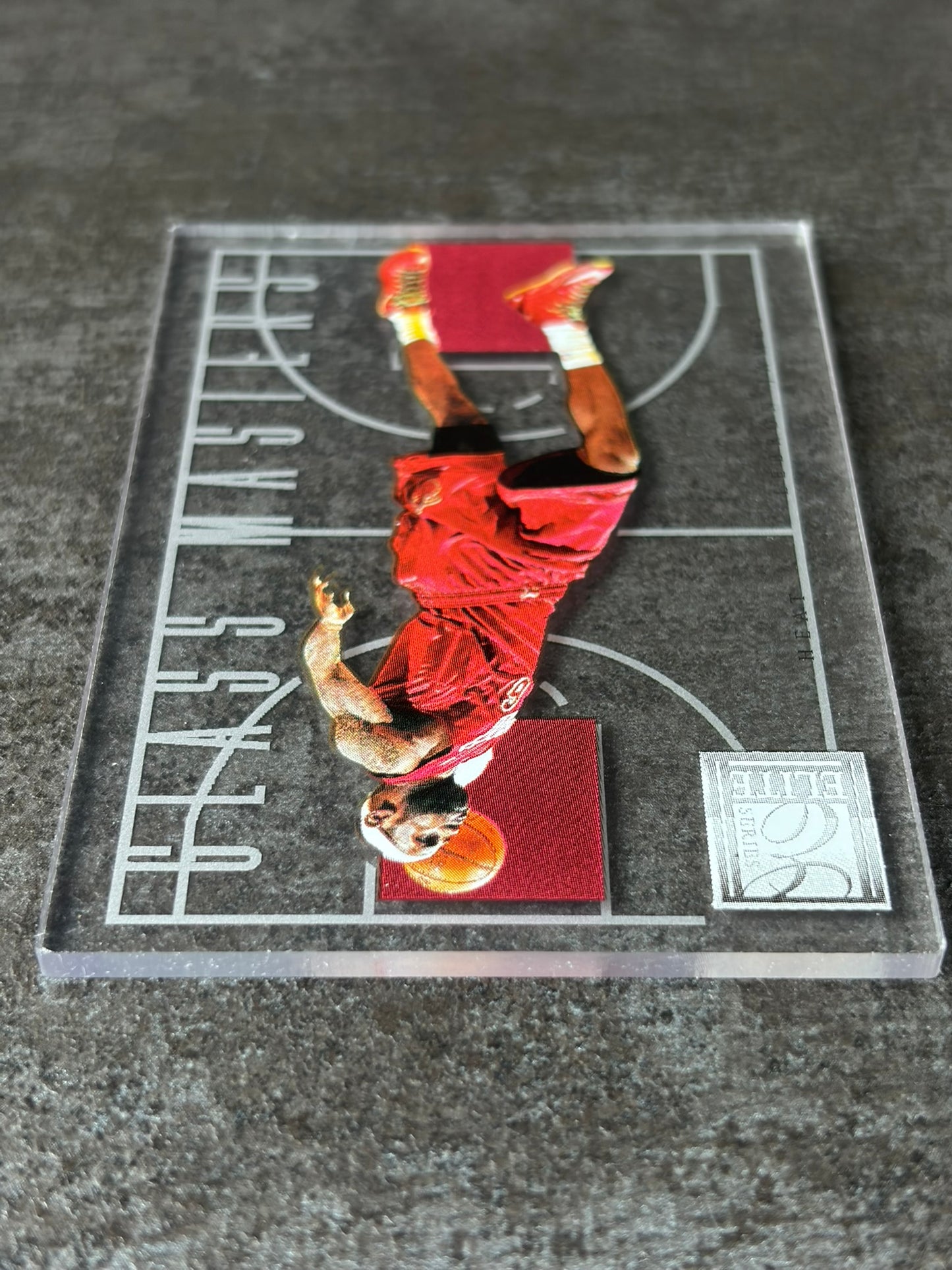 2012-13 Panini Elite Glass Masters LeBron James  #10