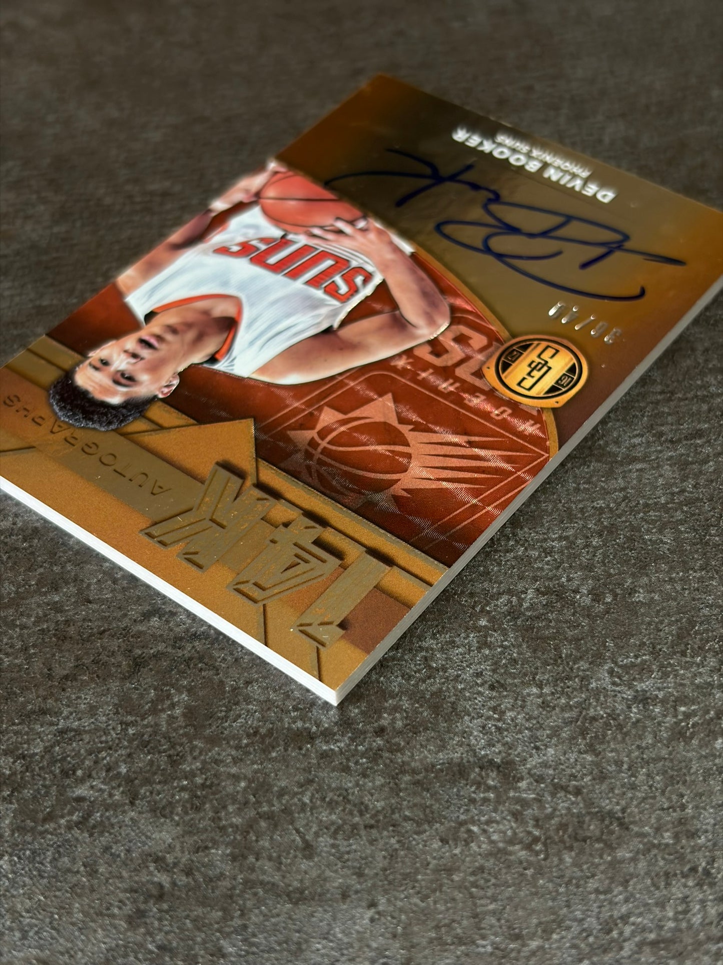 2016-17 Panini Gold Standard 14K Autograph Devin Booker