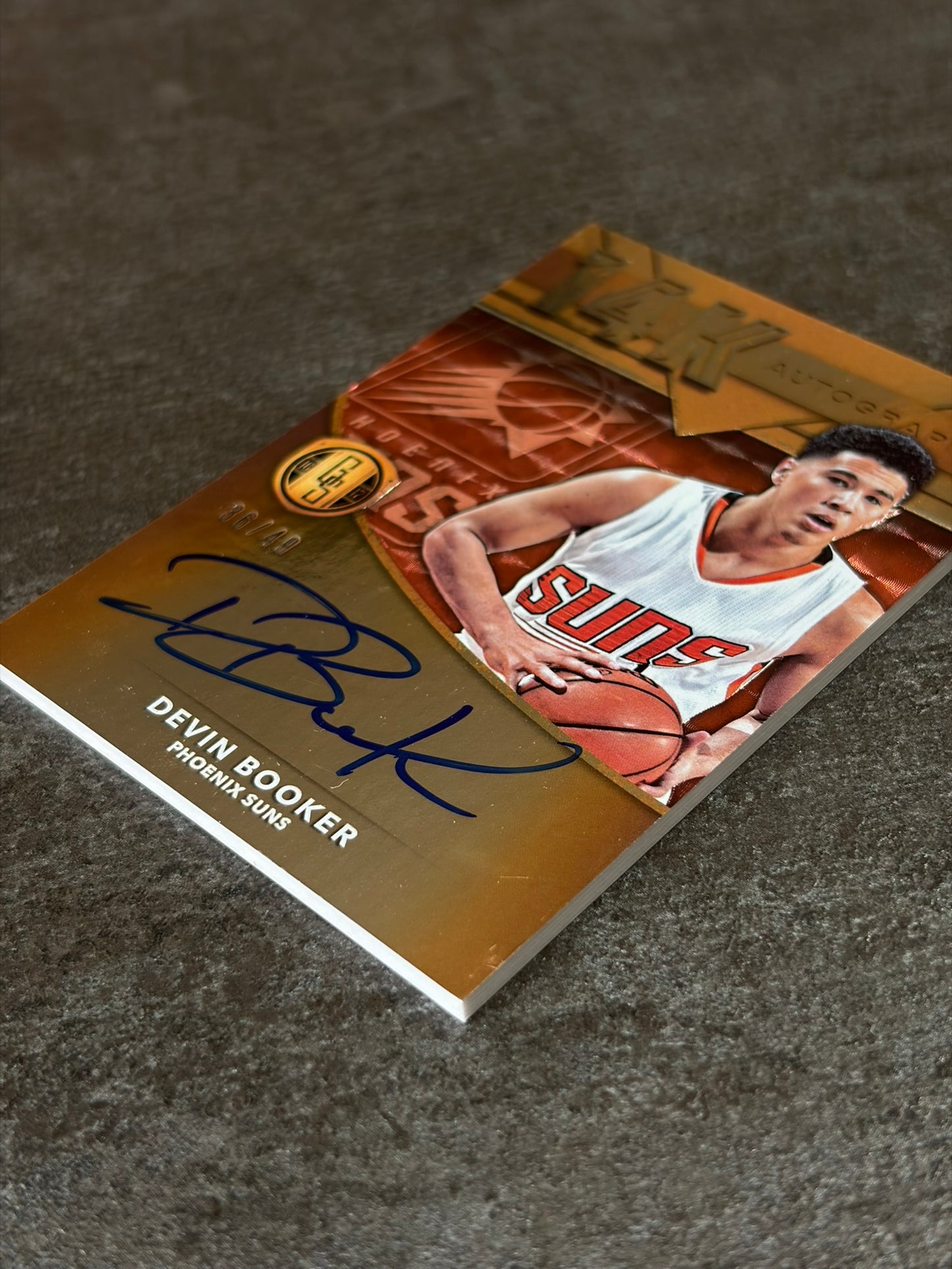 2016-17 Panini Gold Standard 14K Autograph Devin Booker