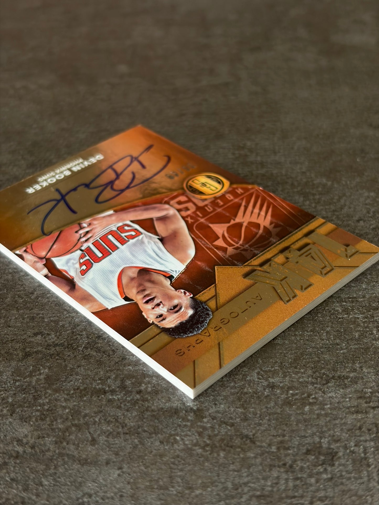 2016-17 Panini Gold Standard 14K Autograph Devin Booker