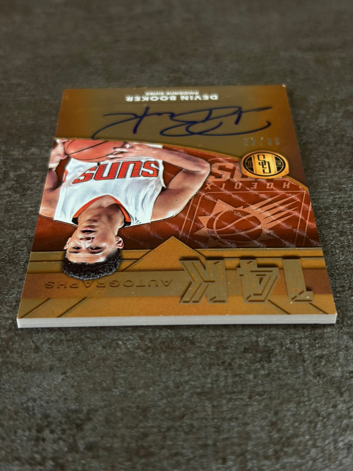 2016-17 Panini Gold Standard 14K Autograph Devin Booker